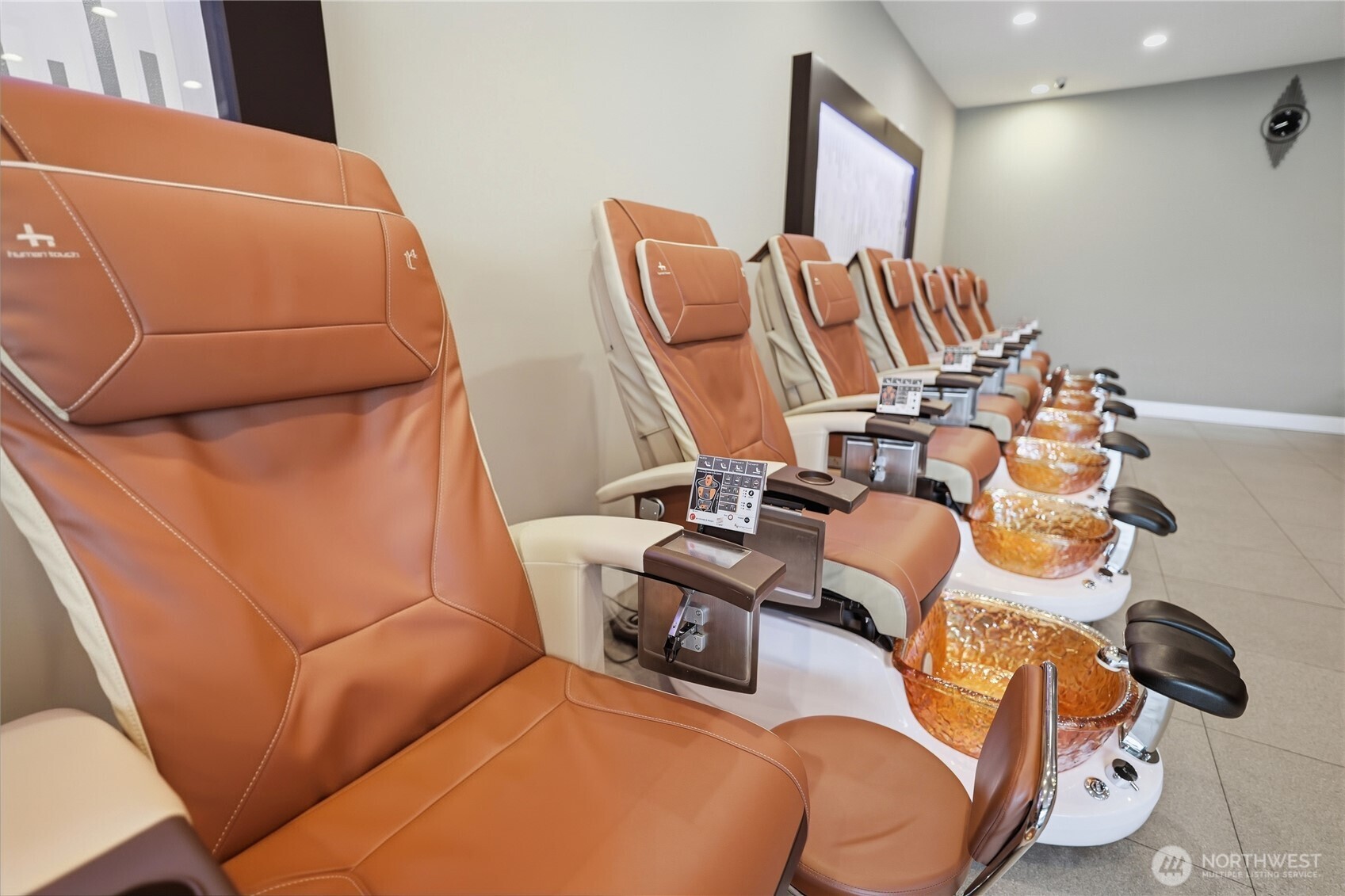 1 124th Avenue NE, Kirkland, WA 98034