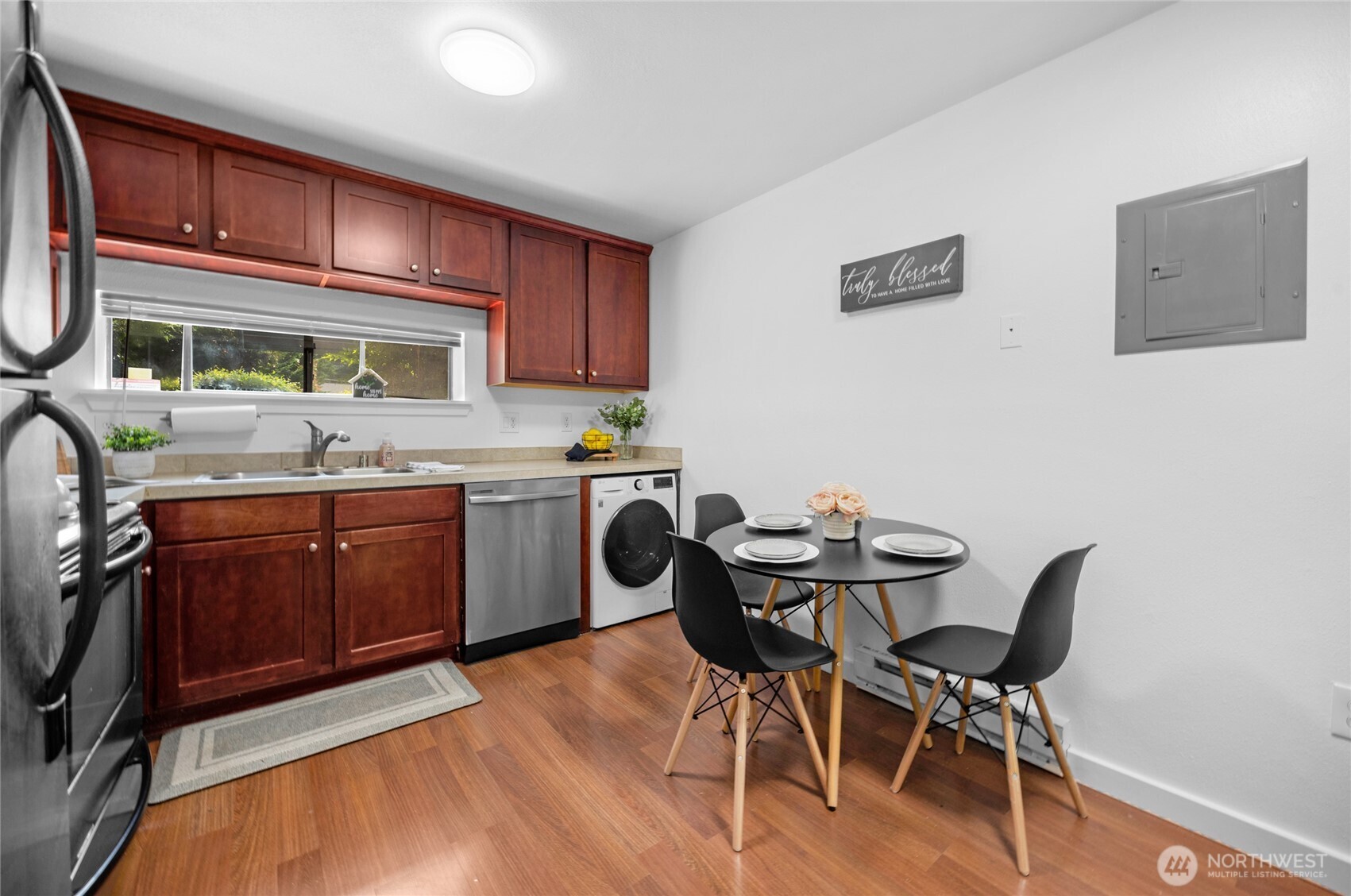23405 16th Place S #C104, Des Moines, WA 98198