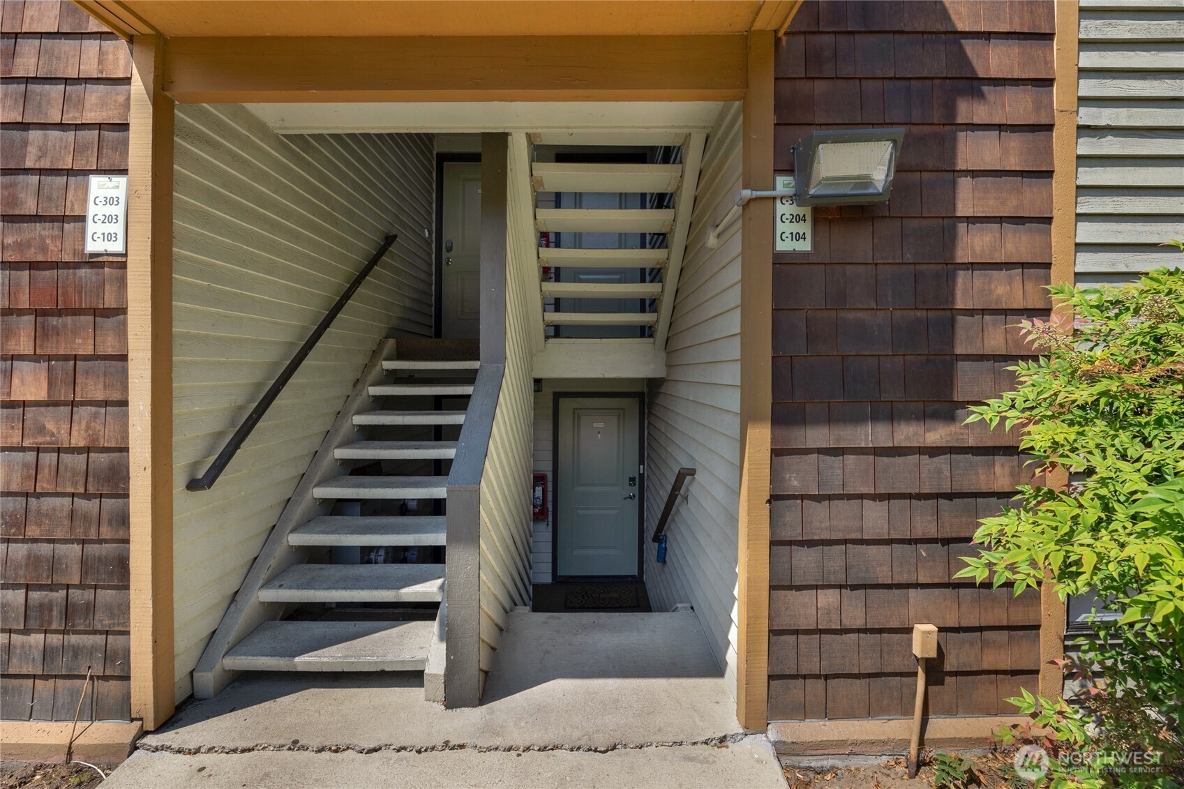 23405 16th Place S #C104, Des Moines, WA 98198