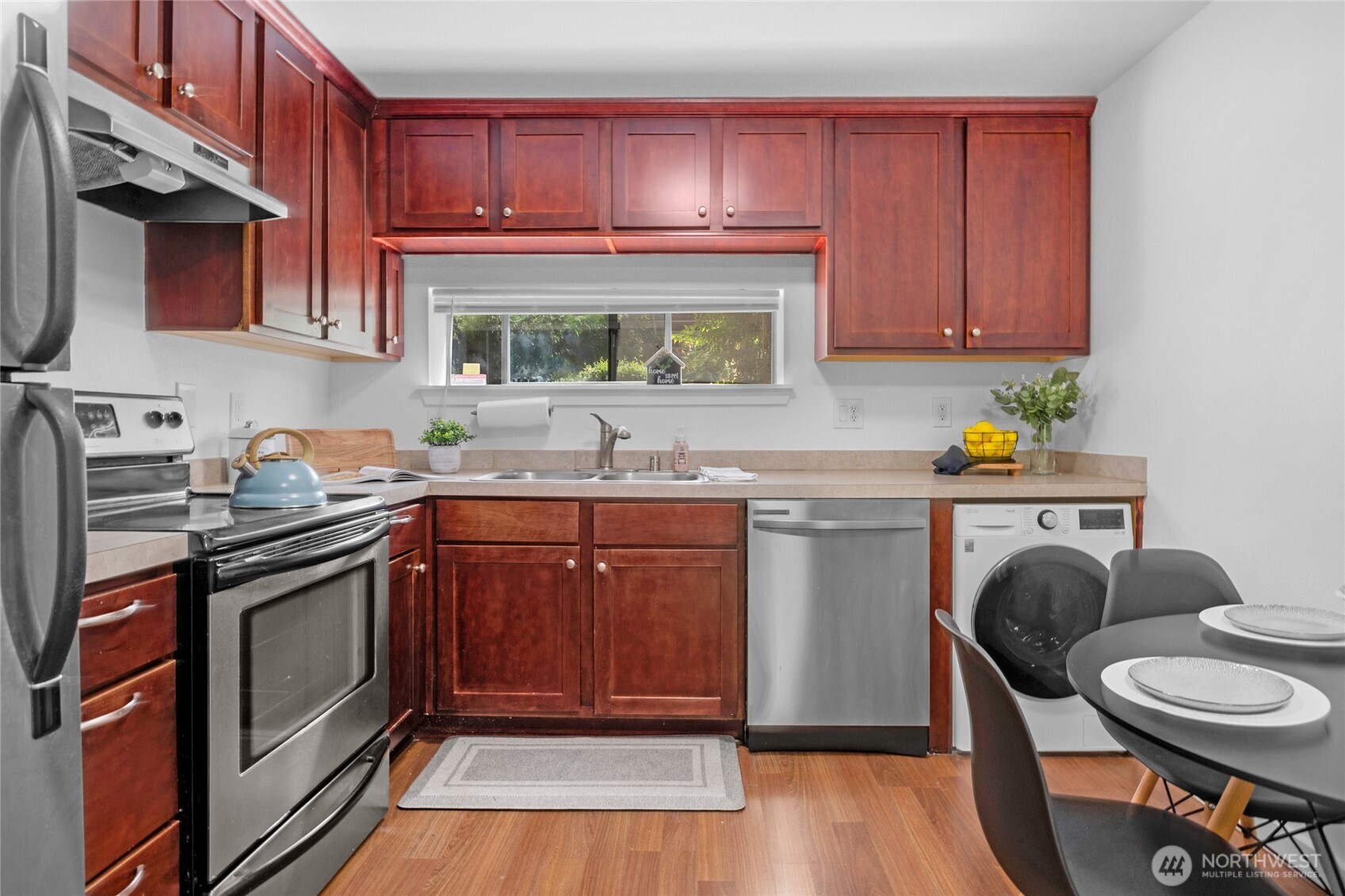 23405 16th Place S #C104, Des Moines, WA 98198