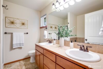 13739 Stone Avenue N, Seattle, WA 98133 - Photo 22