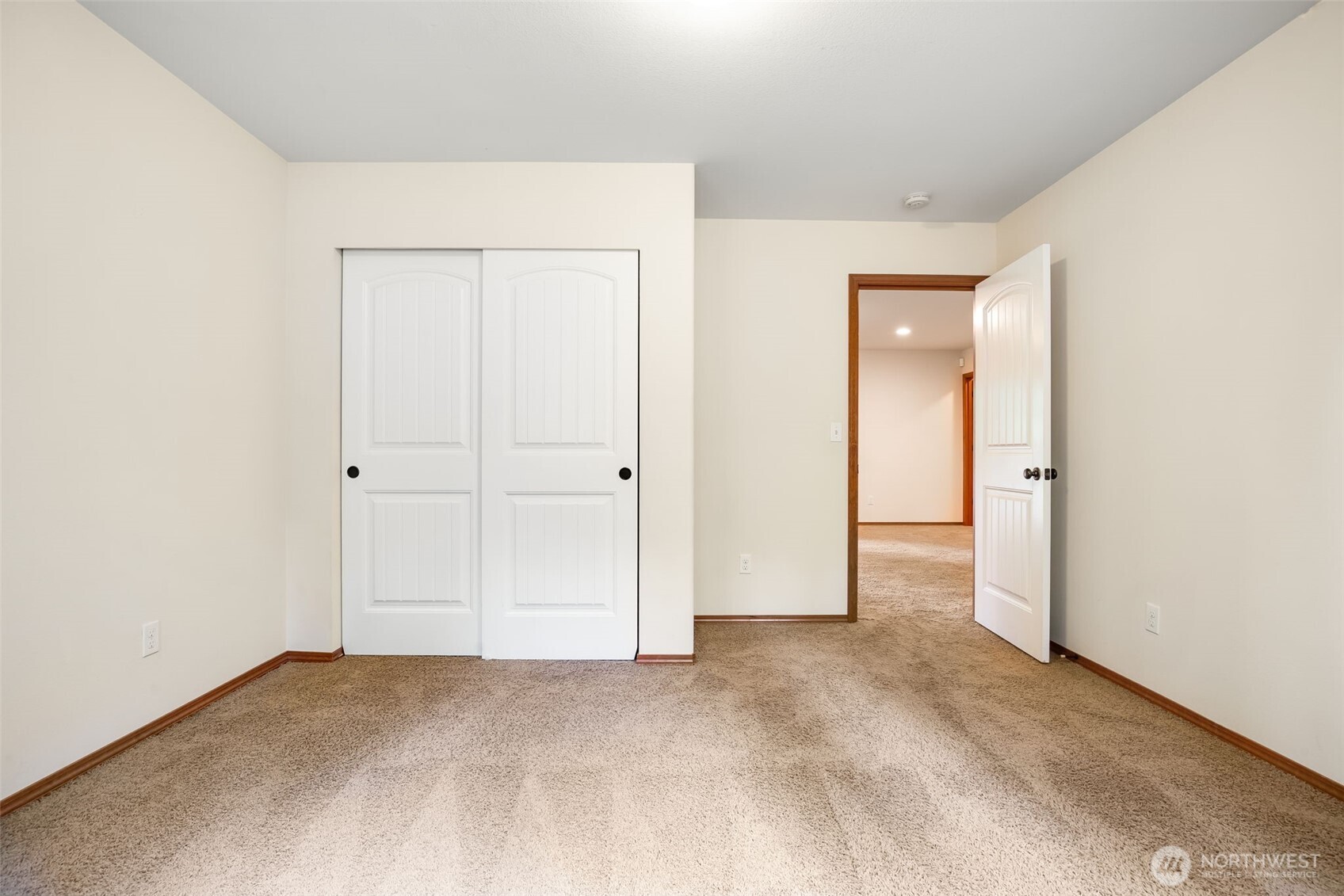 13739 Stone Avenue N, Seattle, WA 98133