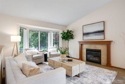 13739 Stone Avenue N, Seattle, WA 98133 - Photo 4