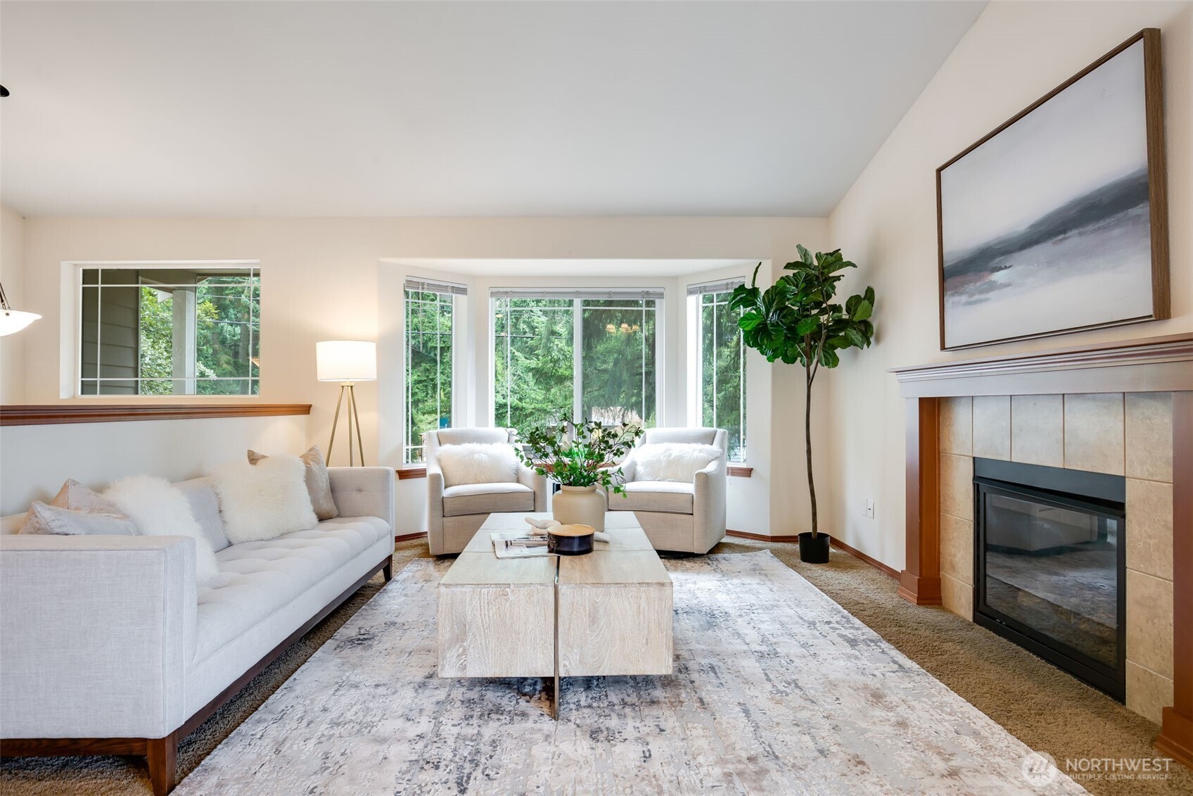 13739 Stone Avenue N, Seattle, WA 98133