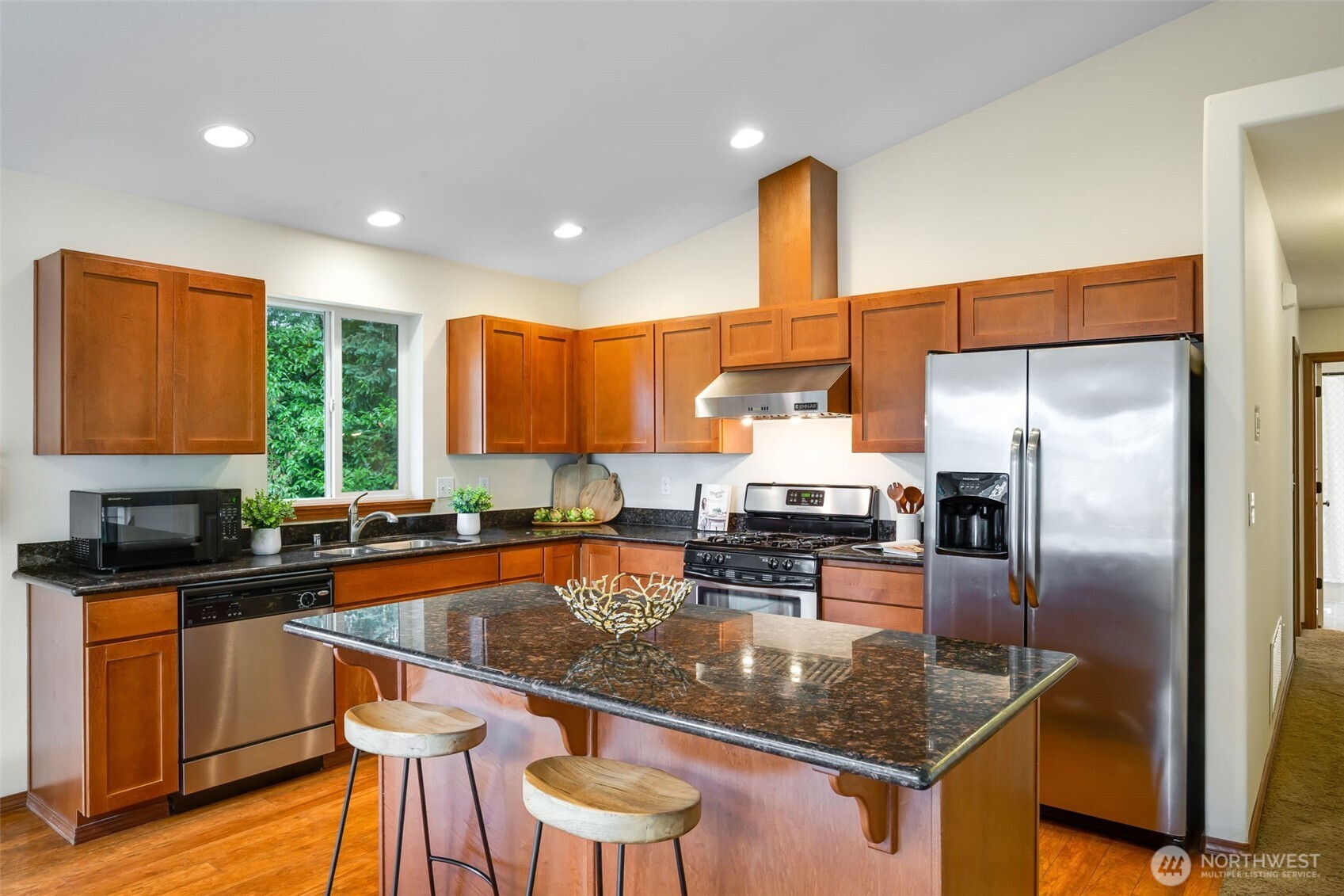 13739 Stone Avenue N, Seattle, WA 98133