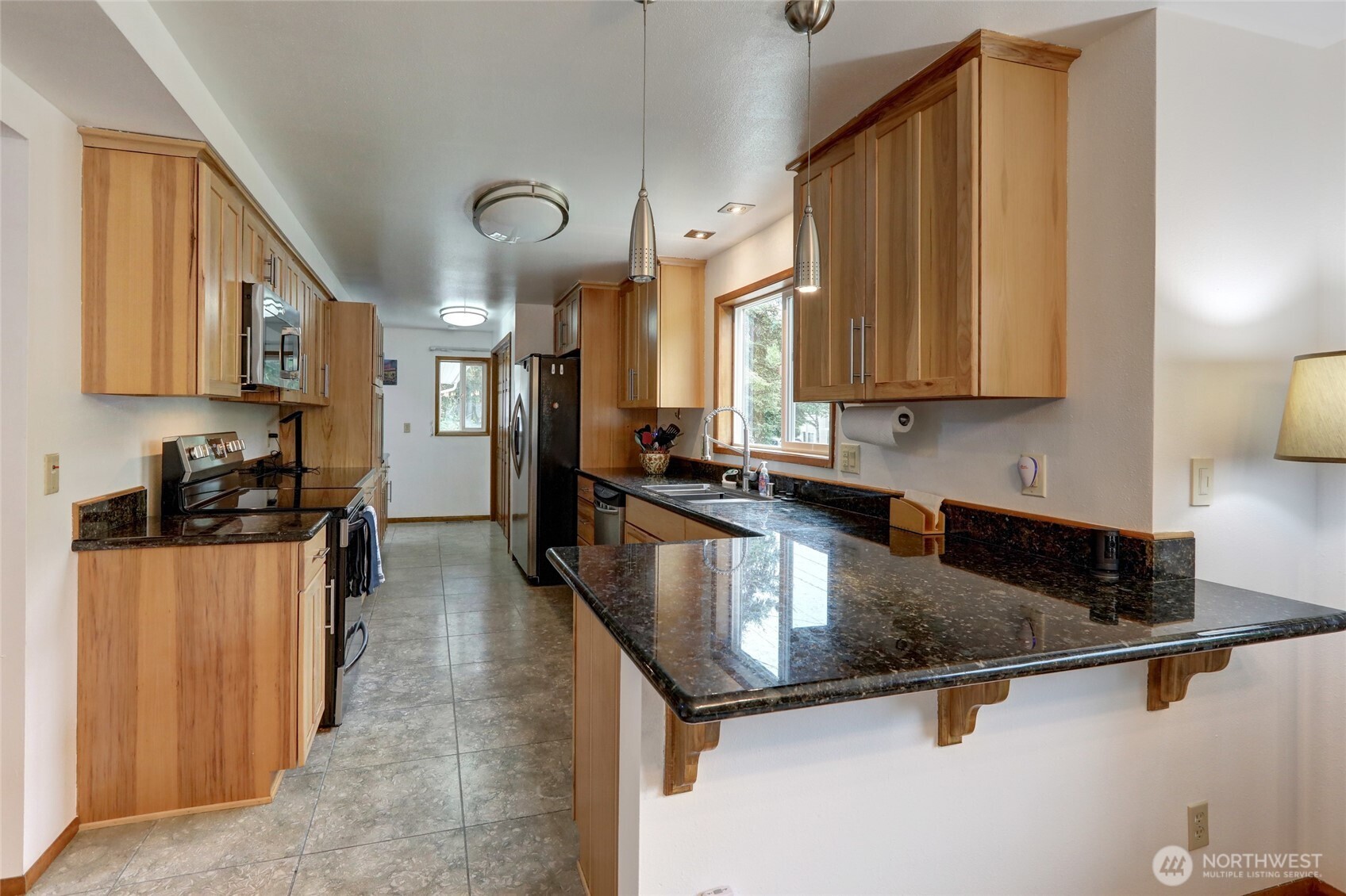 7820 NE 195th Street , Kenmore, WA 98028-5006