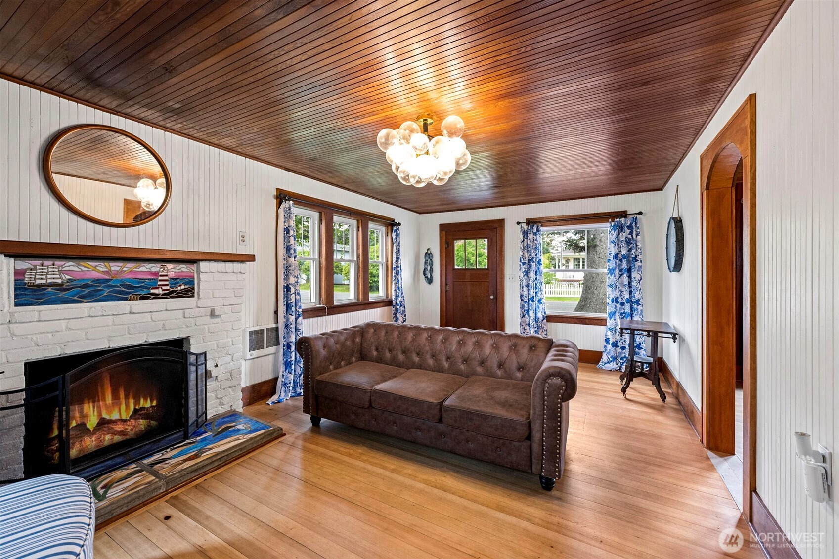 4202 L Place , Seaview, WA 98641