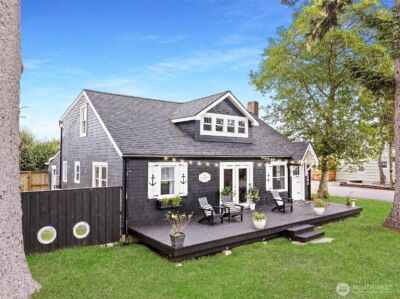 4202 L Place , Seaview, WA 98641 - Photo 2