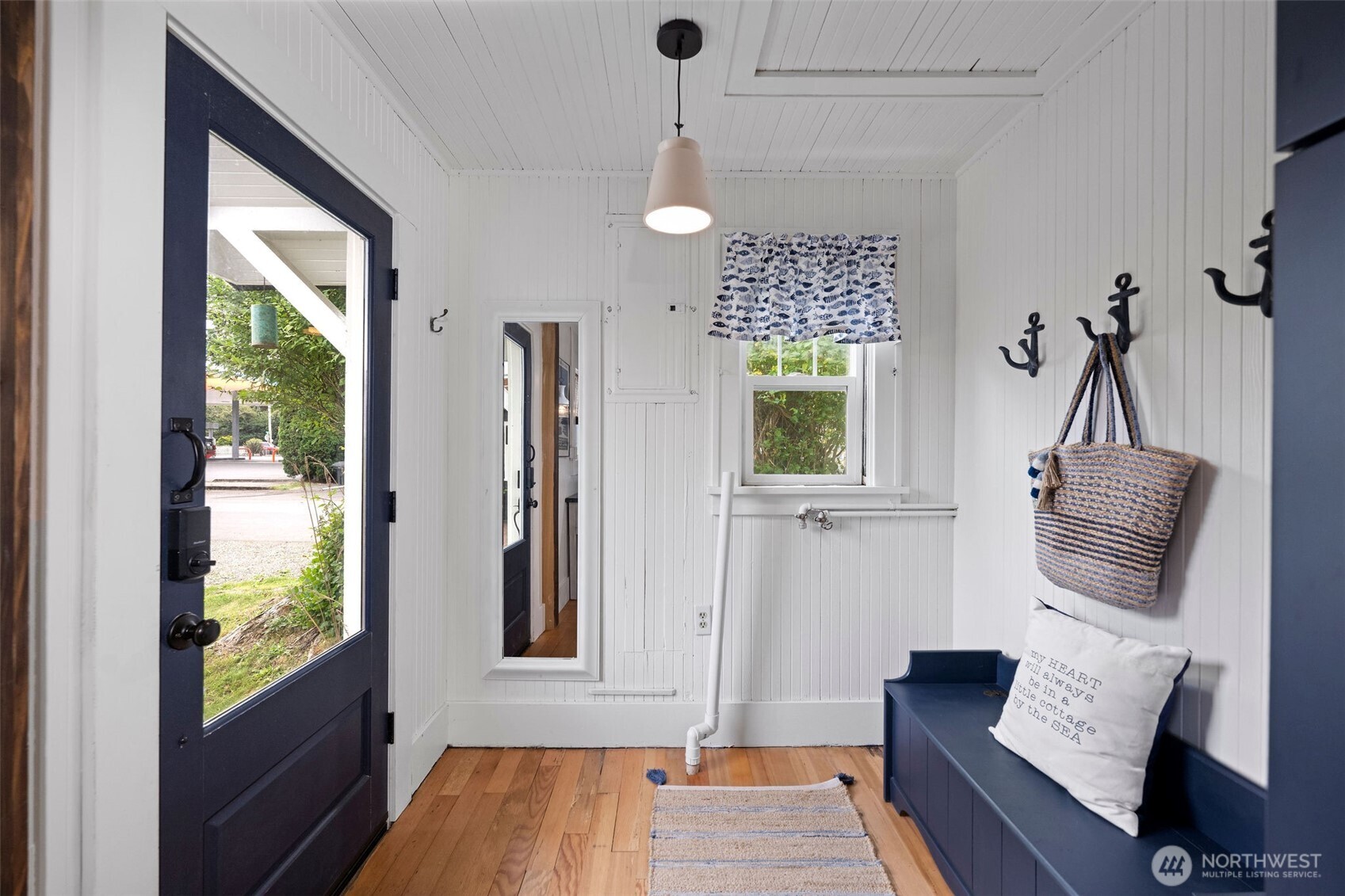 4202 L Place , Seaview, WA 98641