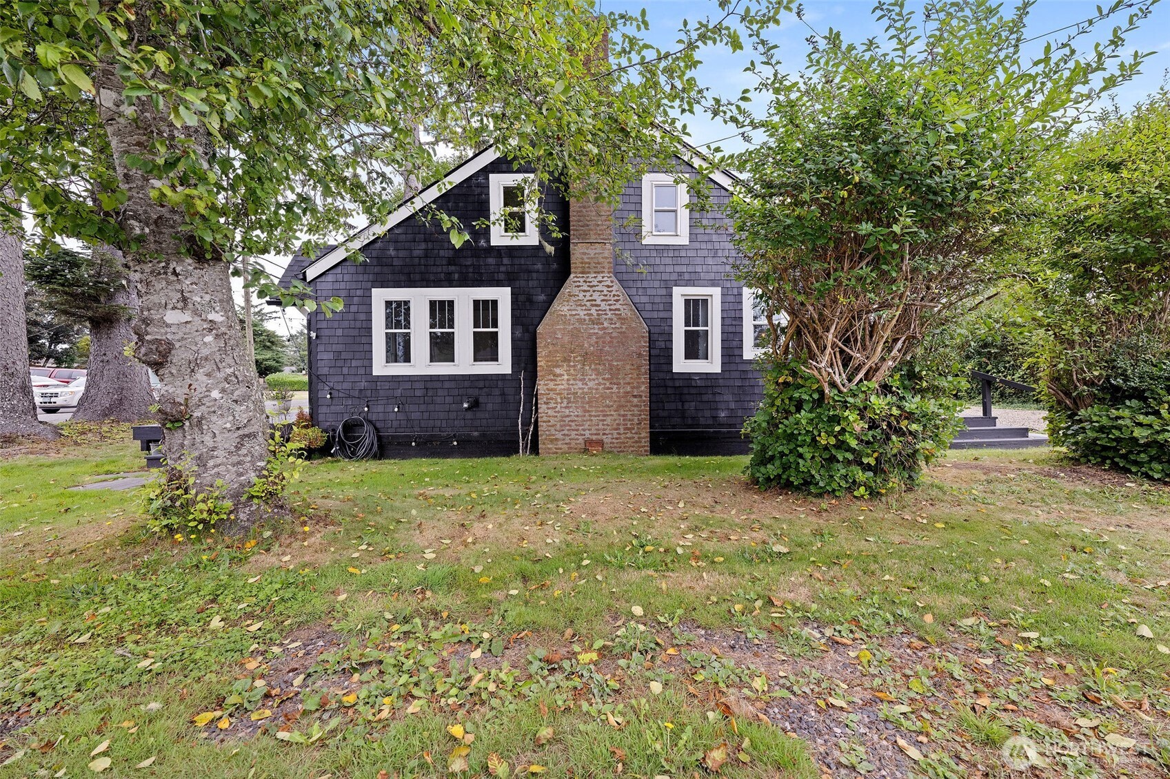 4202 L Place , Seaview, WA 98641