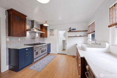 4202 L Place , Seaview, WA 98641 - Photo 4