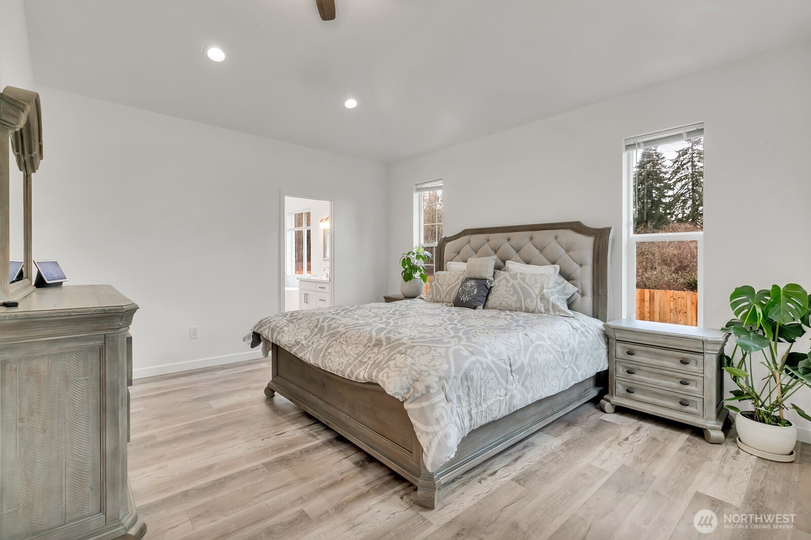 21317 Locust Way , Lynnwood, WA 98036-8651