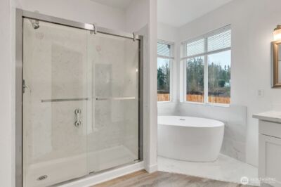 21317 Locust Way , Lynnwood, WA 98036-8651 - Photo 16