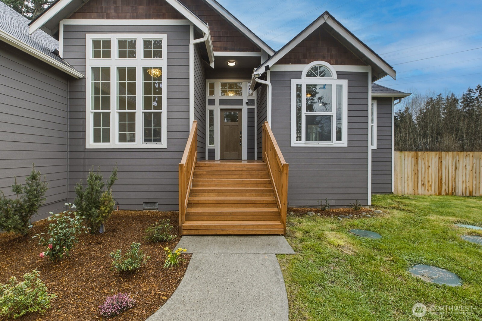 21317 Locust Way , Lynnwood, WA 98036-8651