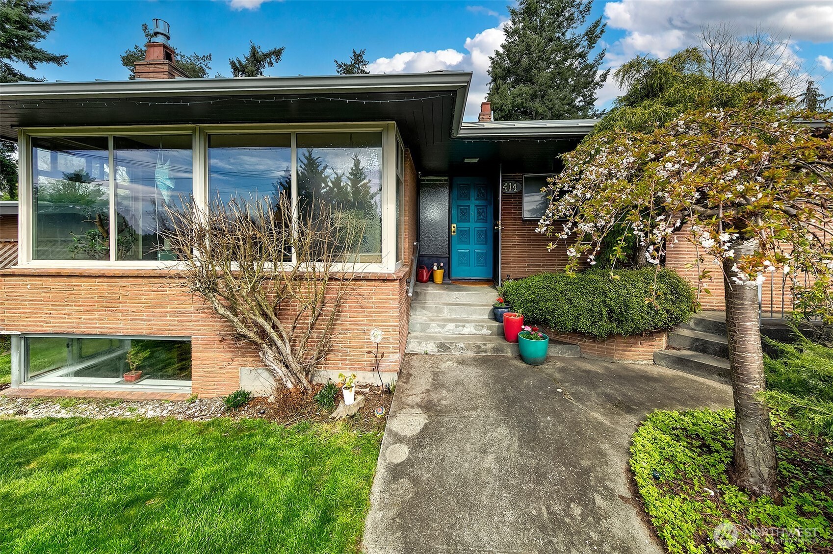 414 NW 117th Street , Seattle, WA 98177