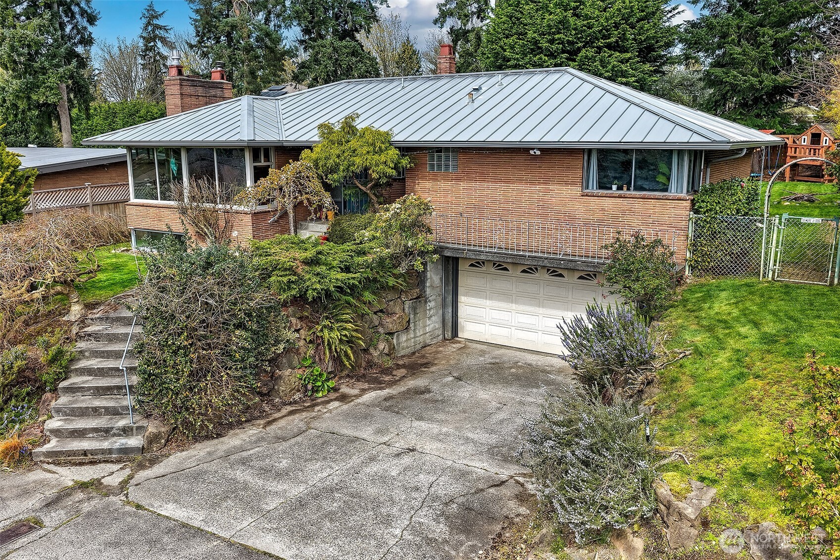 414 NW 117th Street , Seattle, WA 98177