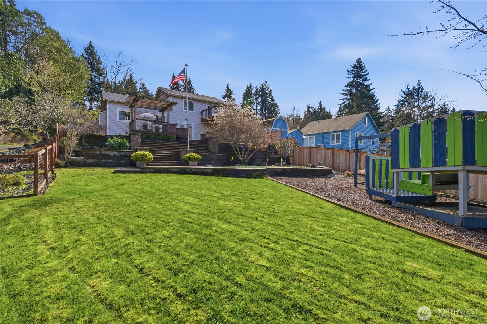 1706 NE Joanne Lane , Bremerton, WA 98311