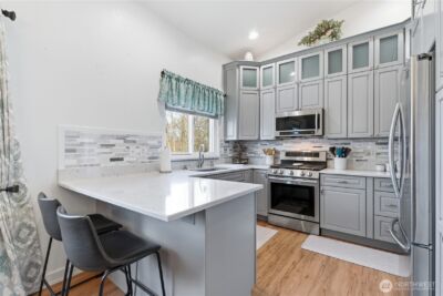 1706 NE Joanne Lane , Bremerton, WA 98311 - Photo 8