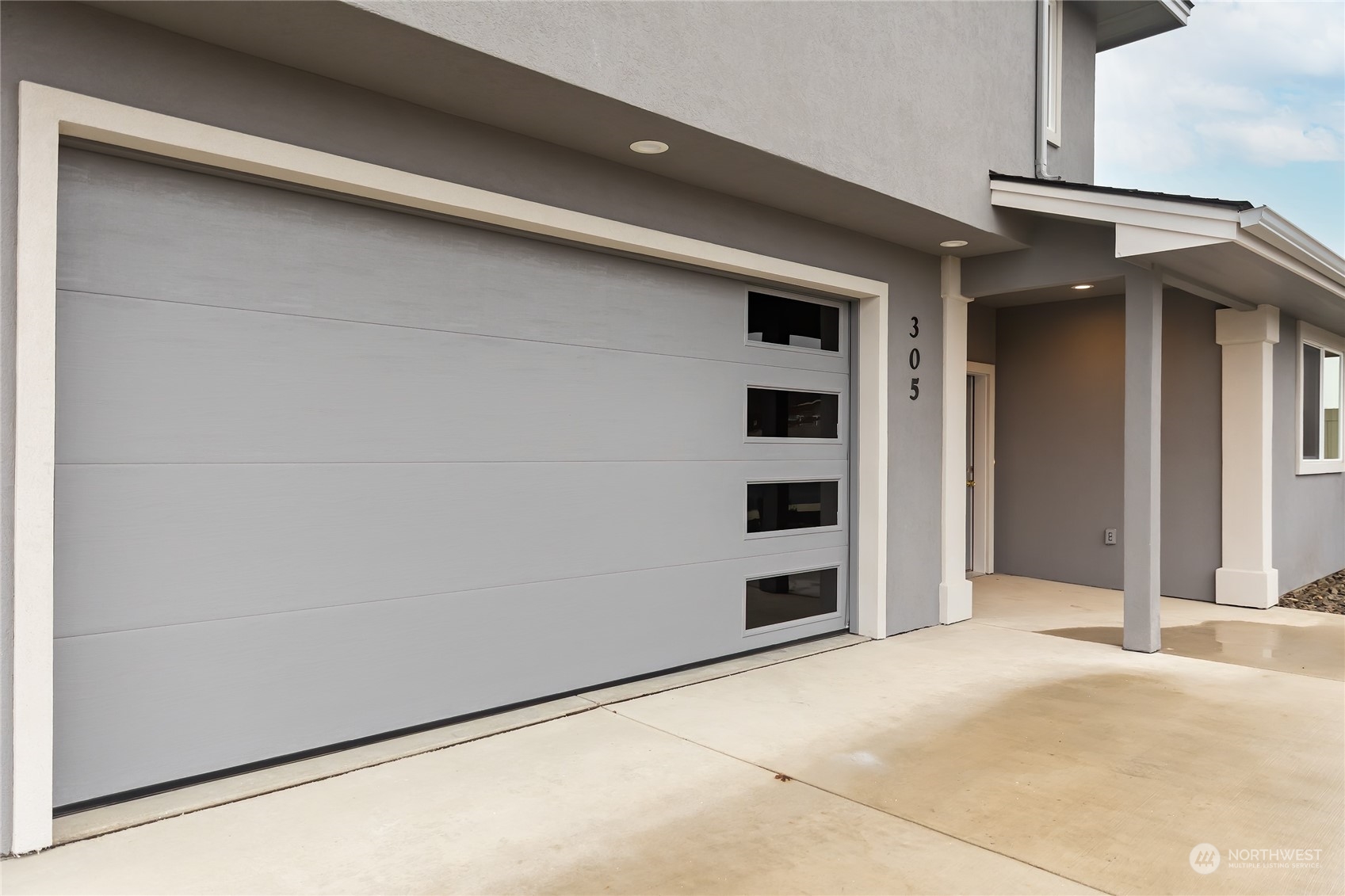 305 E Stanford Avenue , Ellensburg, WA 98926