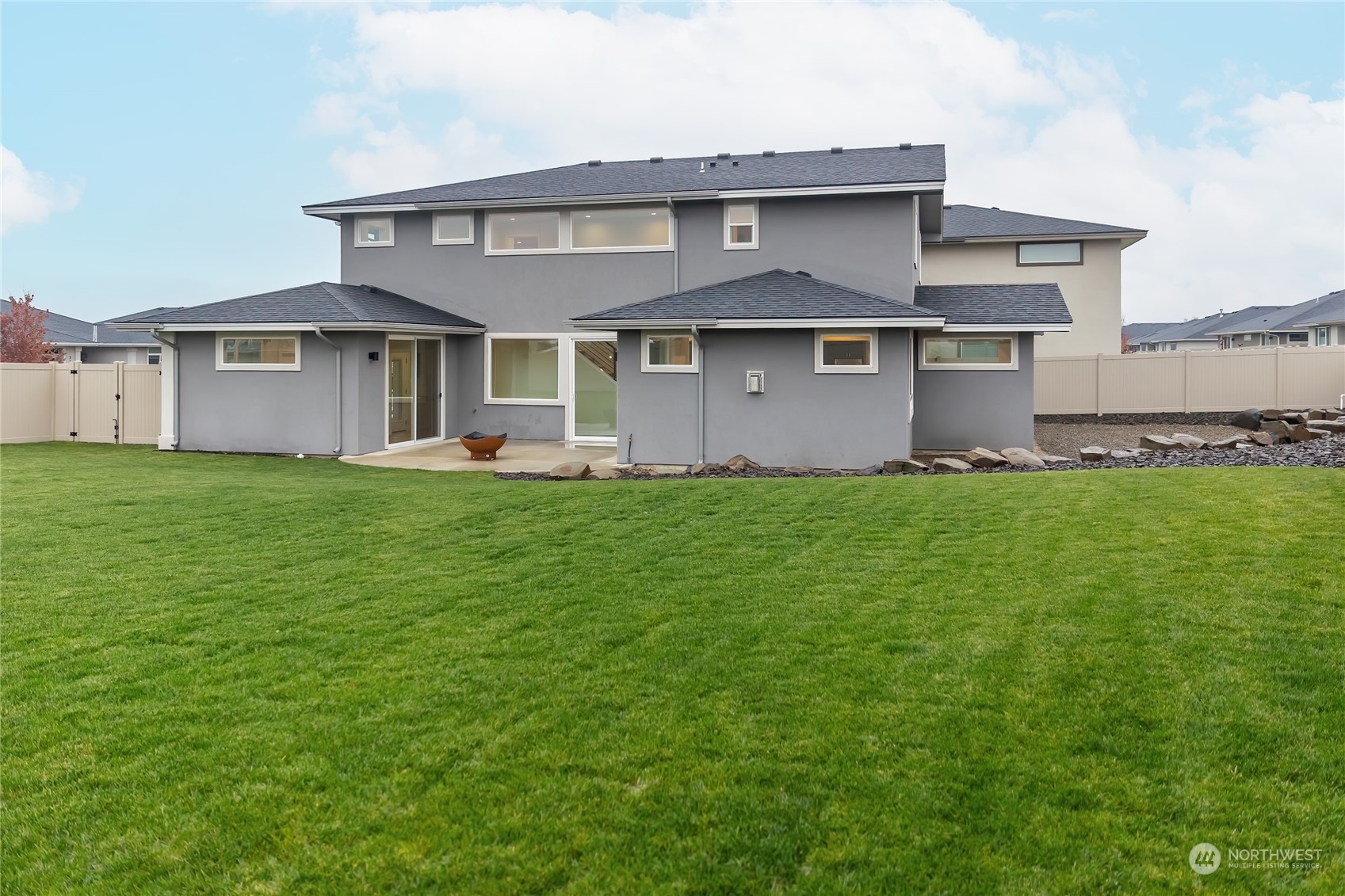 305 E Stanford Avenue , Ellensburg, WA 98926