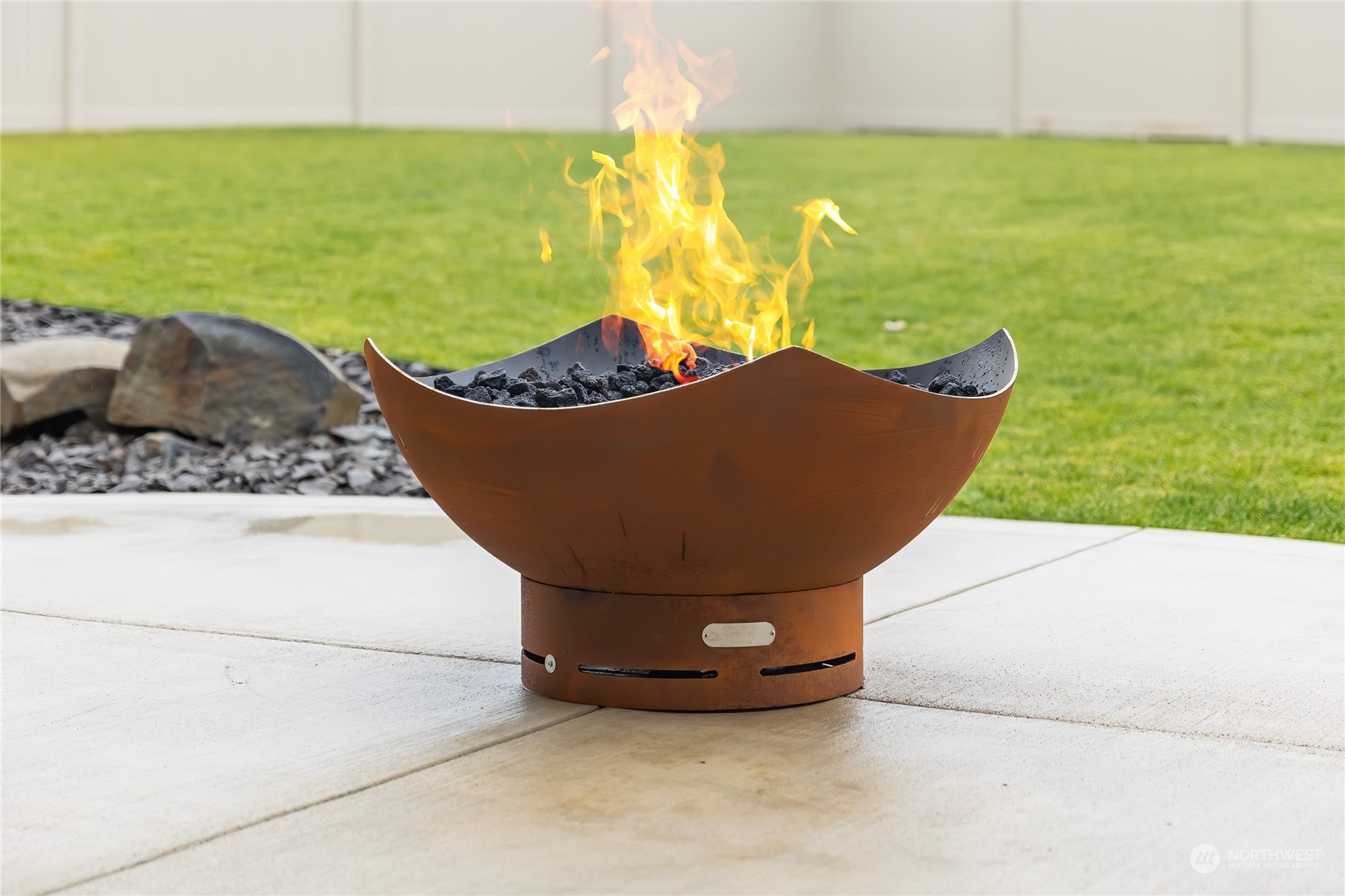 305 E Stanford Avenue , Ellensburg, WA 98926