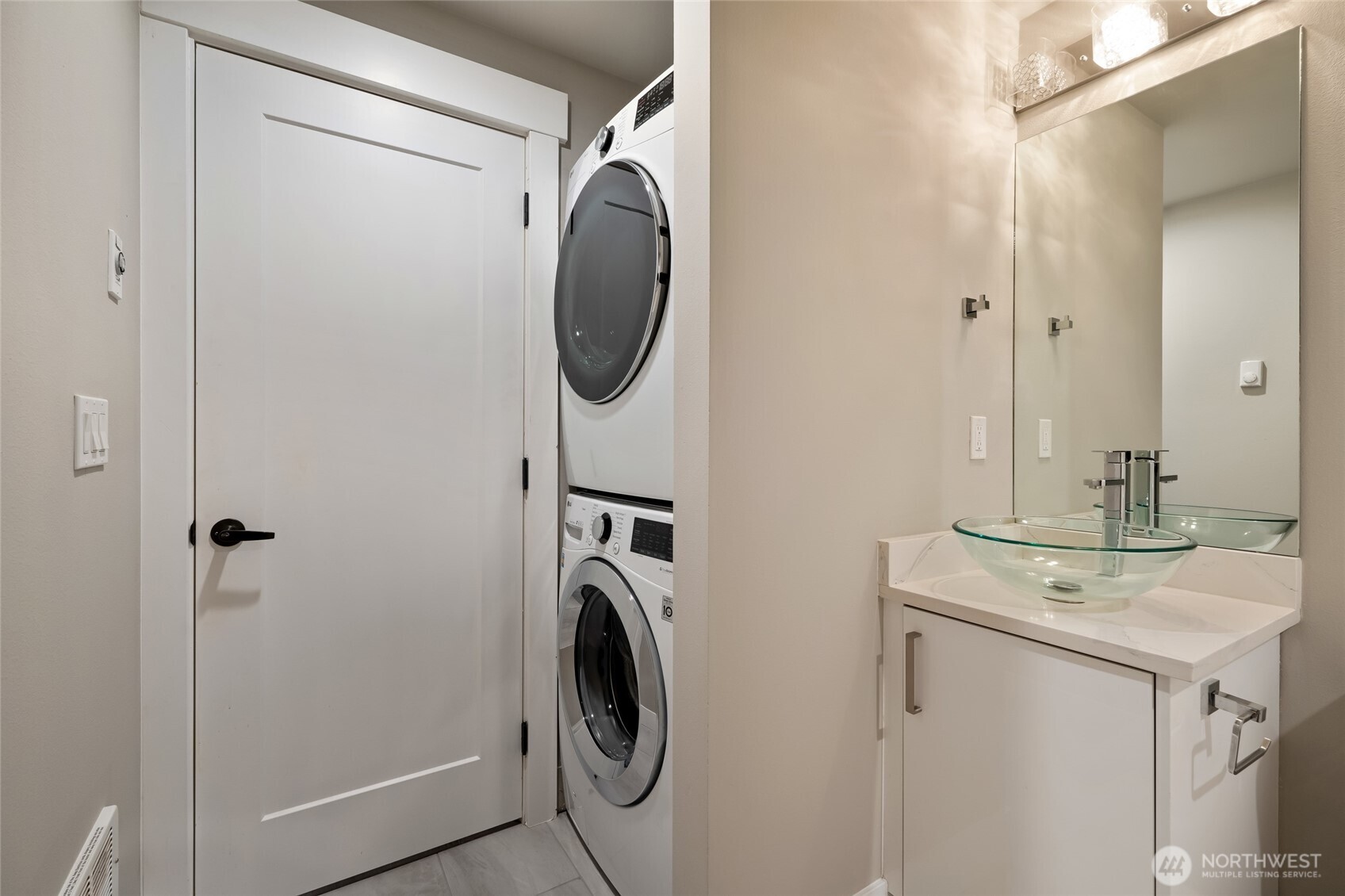 1315 Astor Street , Bellingham, WA 98225