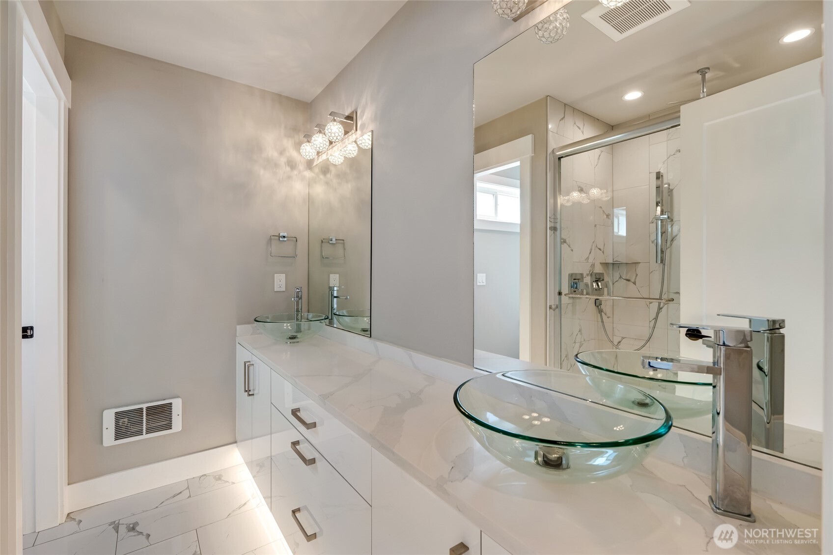 1315 Astor Street , Bellingham, WA 98225