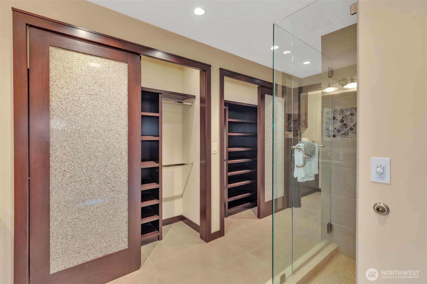 1231 5th Avenue N #101, Seattle, WA 98109