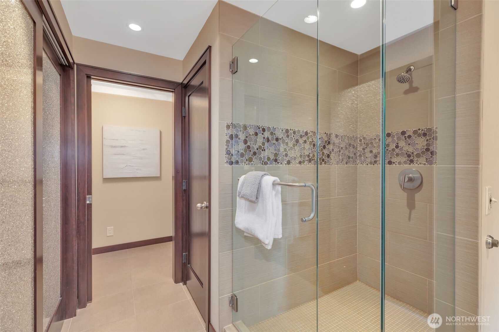 1231 5th Avenue N #101, Seattle, WA 98109