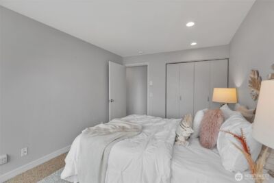 1231 5th Avenue N #101, Seattle, WA 98109 - Photo 17