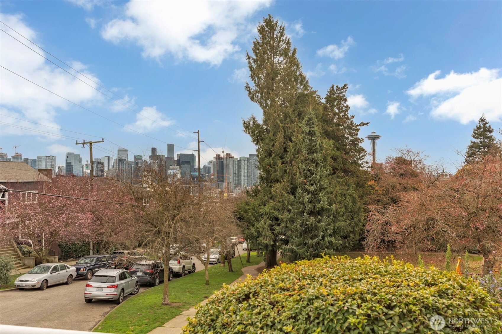 1231 5th Avenue N #101, Seattle, WA 98109