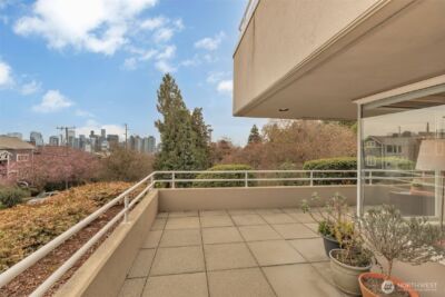 1231 5th Avenue N #101, Seattle, WA 98109 - Photo 26