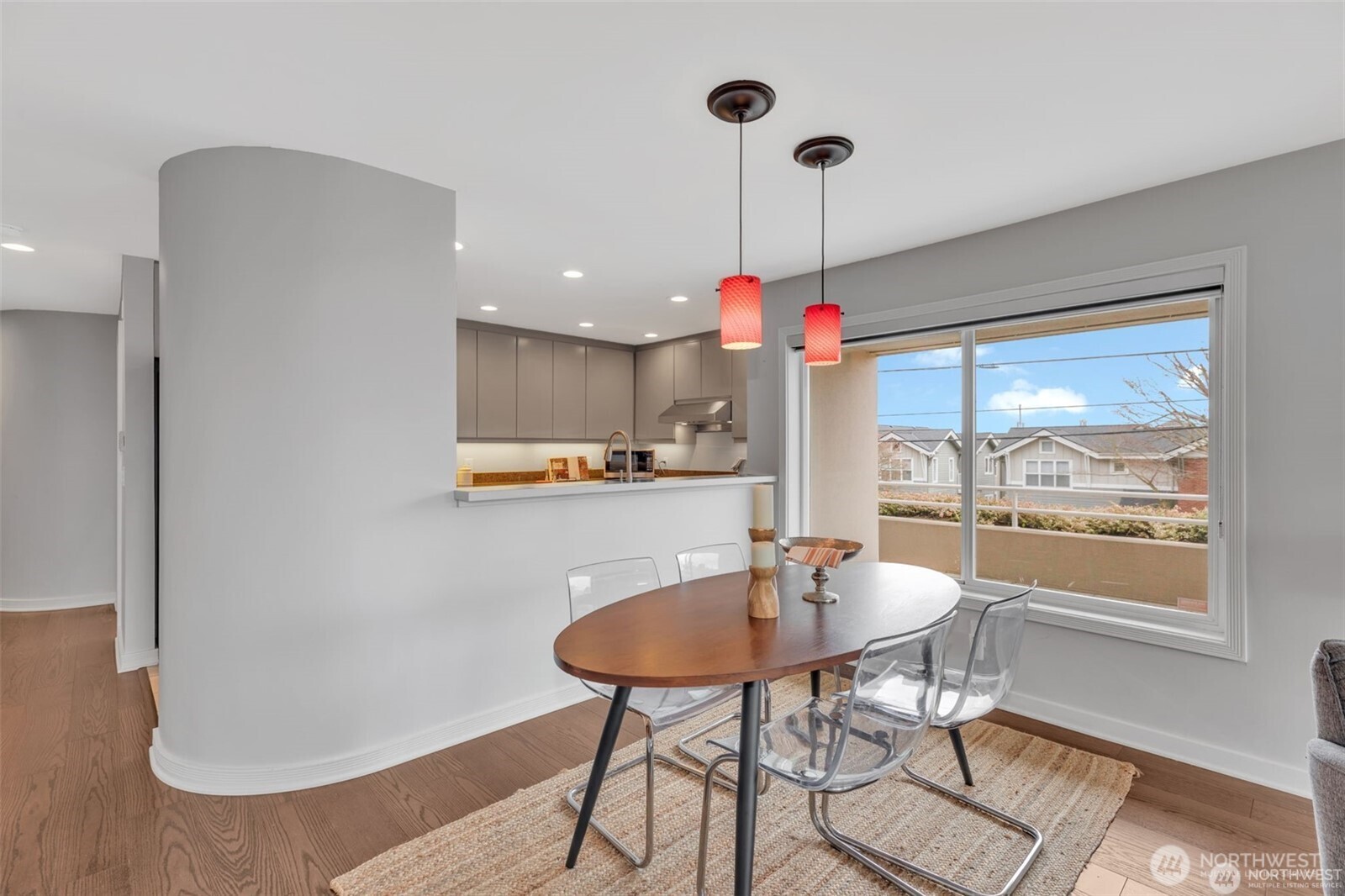 1231 5th Avenue N #101, Seattle, WA 98109