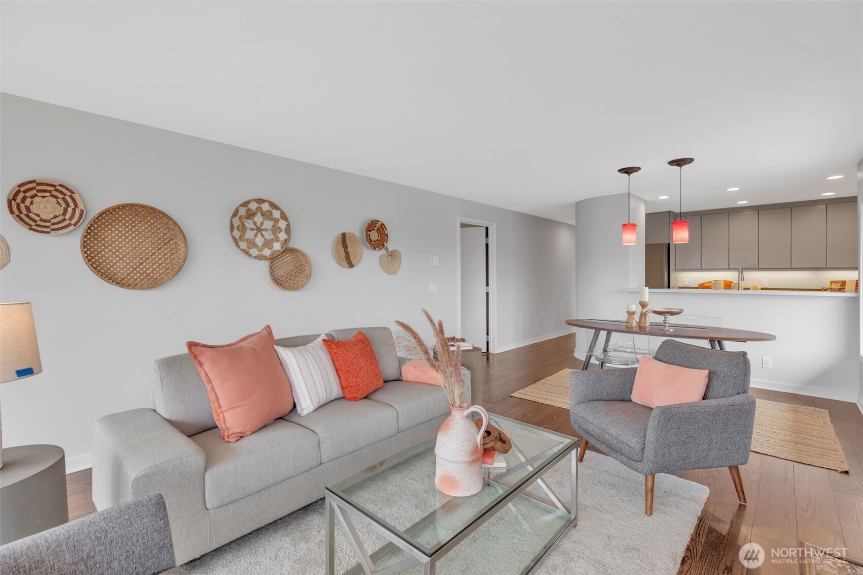 1231 5th Avenue N #101, Seattle, WA 98109