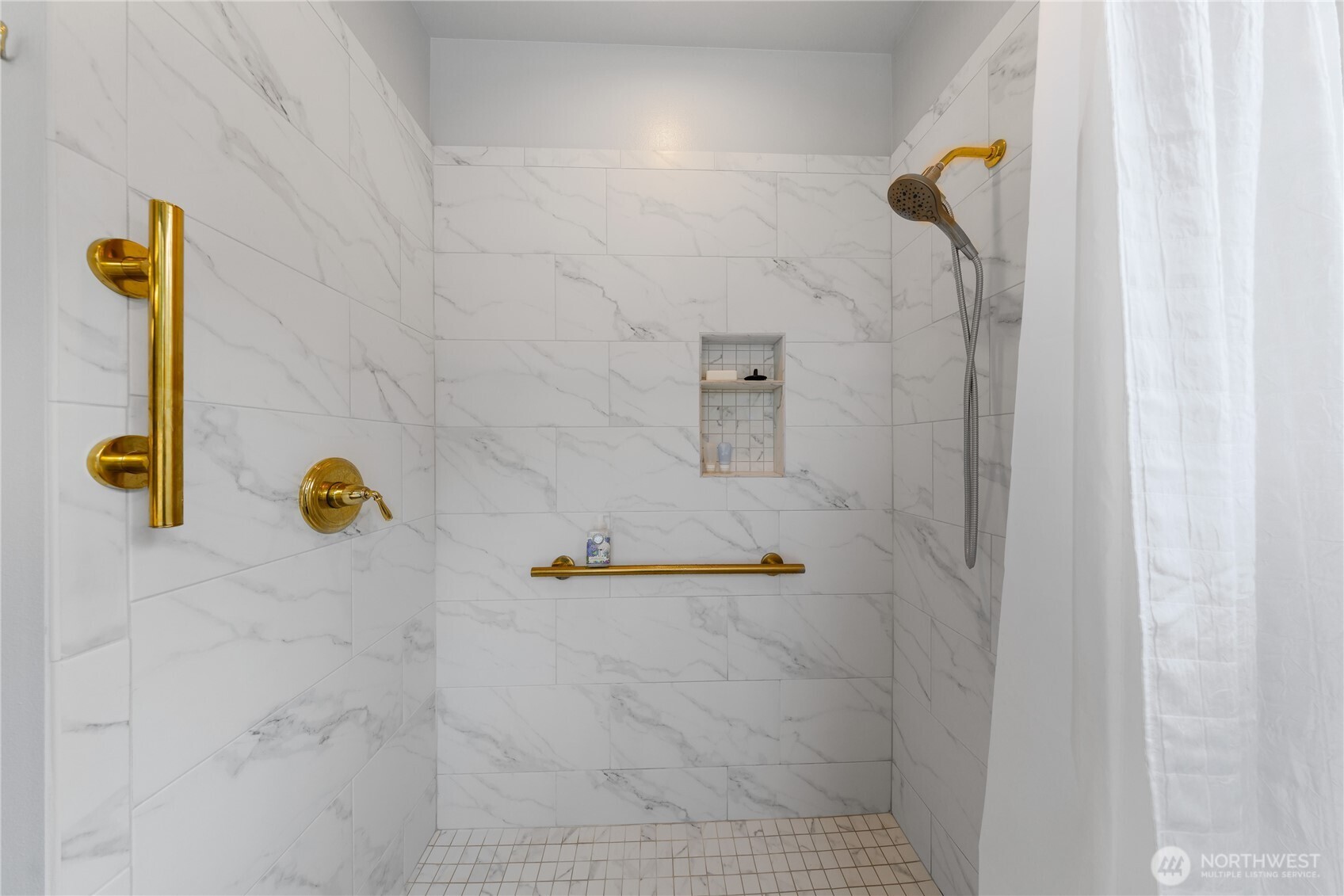 3939 Rockridge Parkway , Anacortes, WA 98221