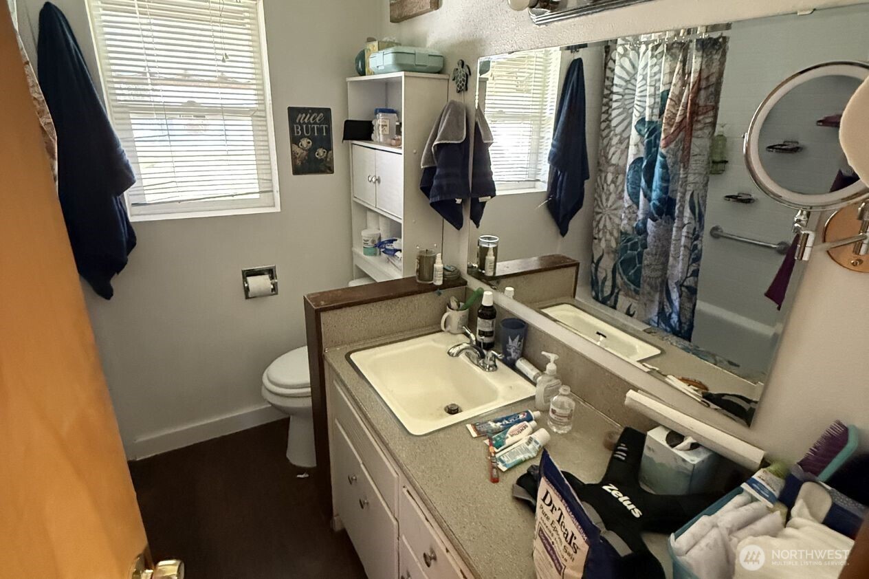 7415 S Lawrence Street , Tacoma, WA 98409