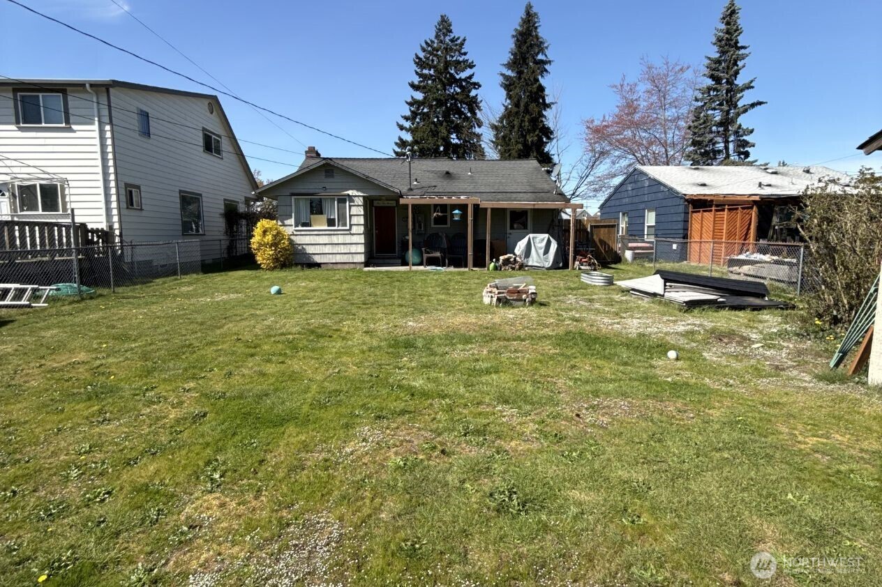 7415 S Lawrence Street , Tacoma, WA 98409