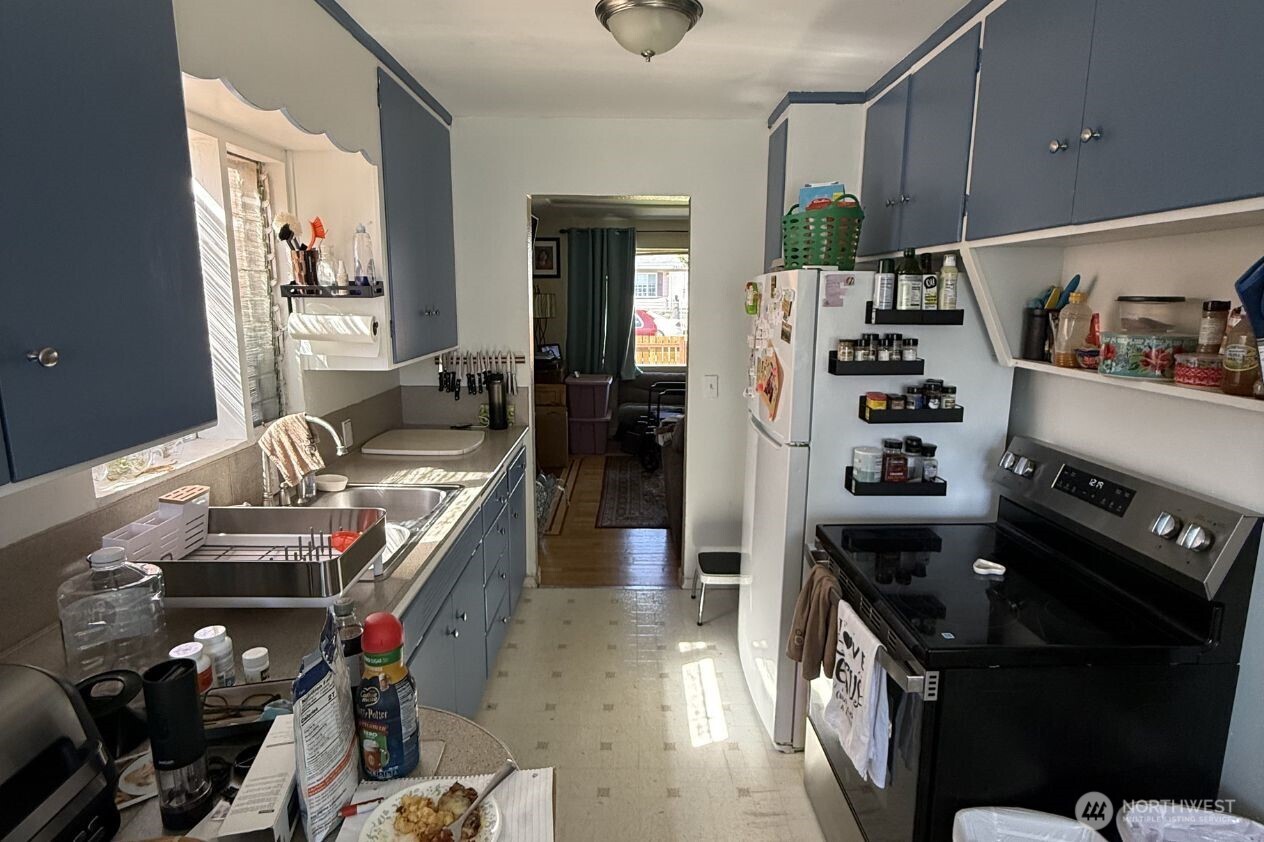 7415 S Lawrence Street , Tacoma, WA 98409