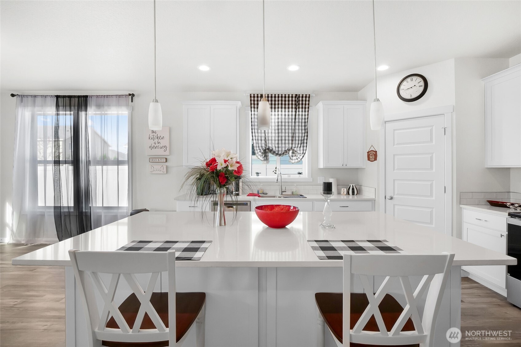 4705 W Merlin Street , Moses Lake, WA 98837