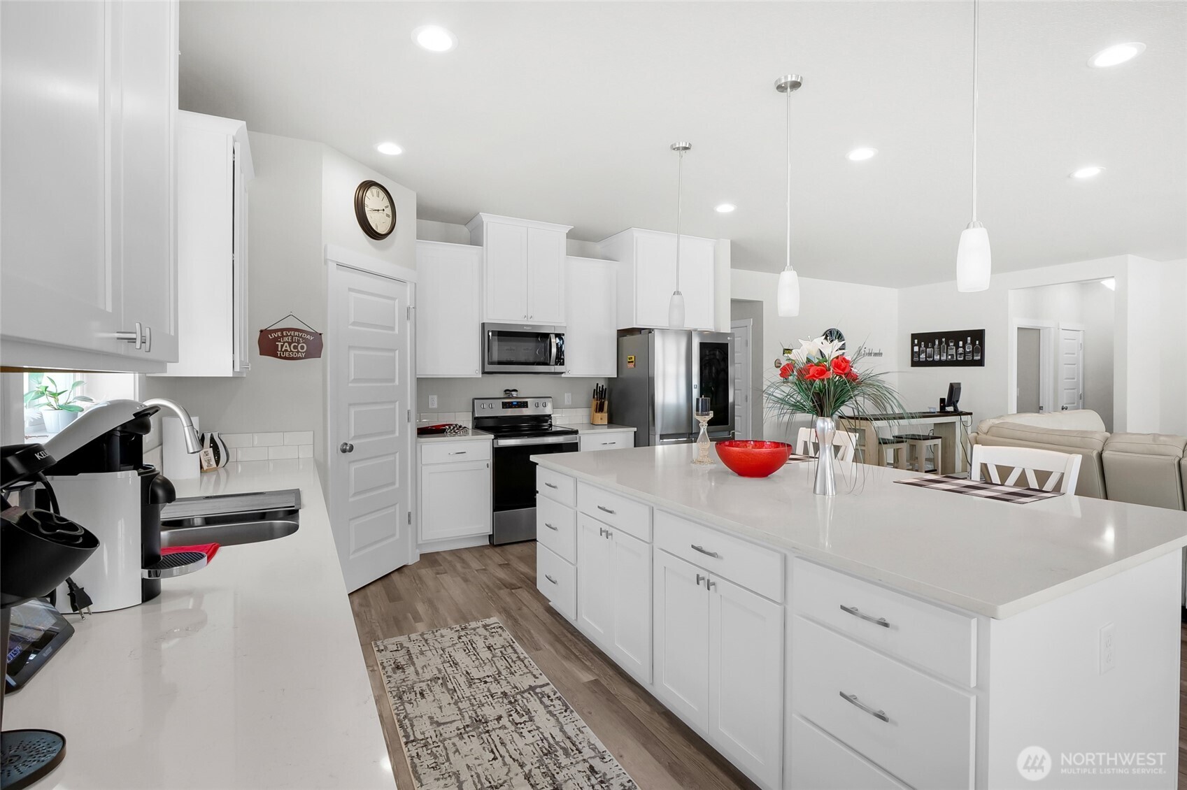 4705 W Merlin Street , Moses Lake, WA 98837