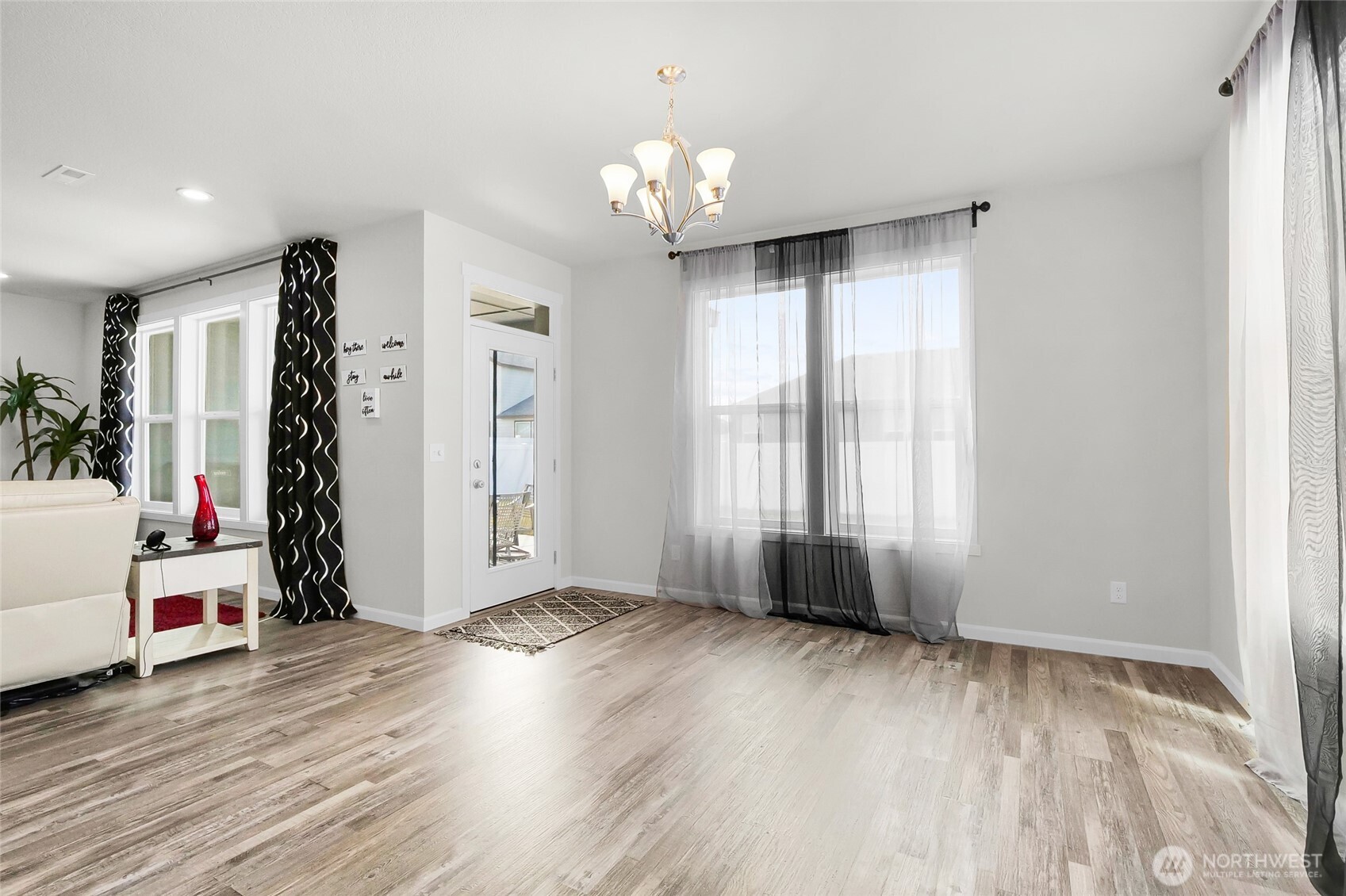 4705 W Merlin Street , Moses Lake, WA 98837