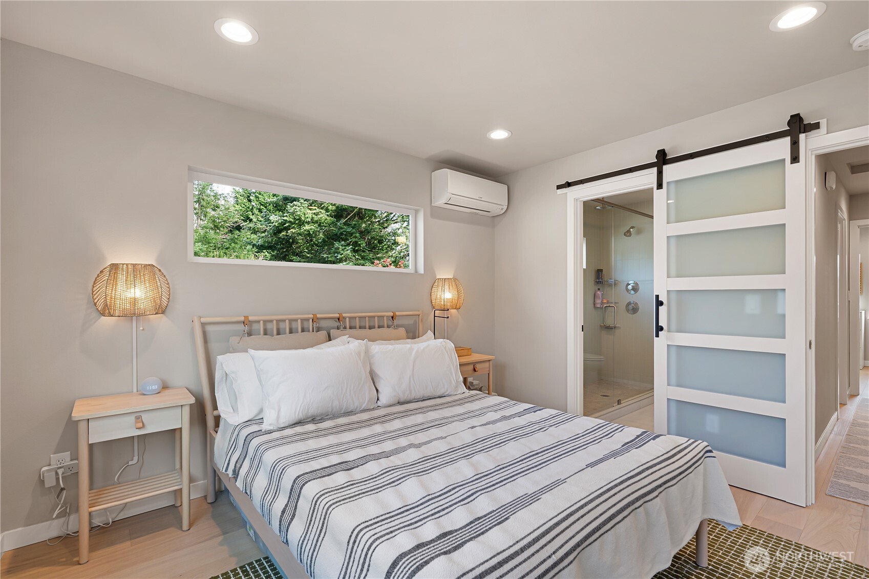 11714 B 26th Avenue NE, Seattle, WA 98125