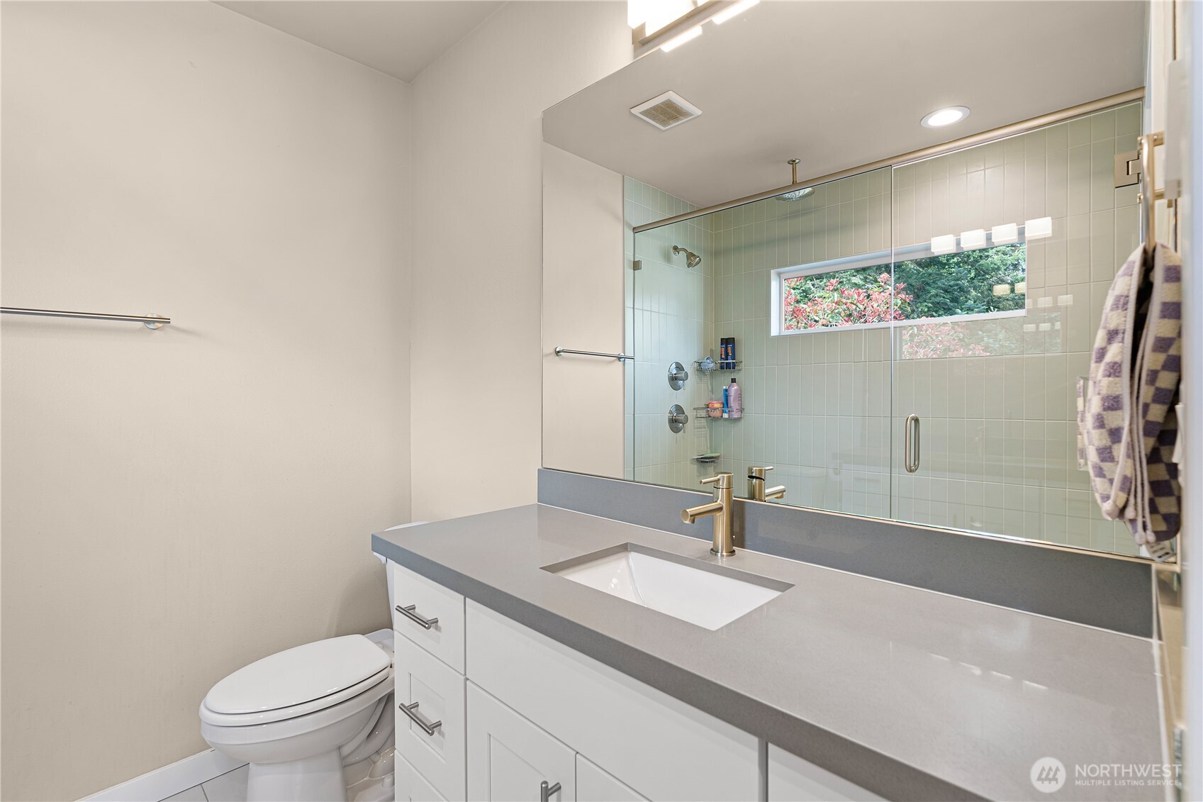 11714 B 26th Avenue NE, Seattle, WA 98125