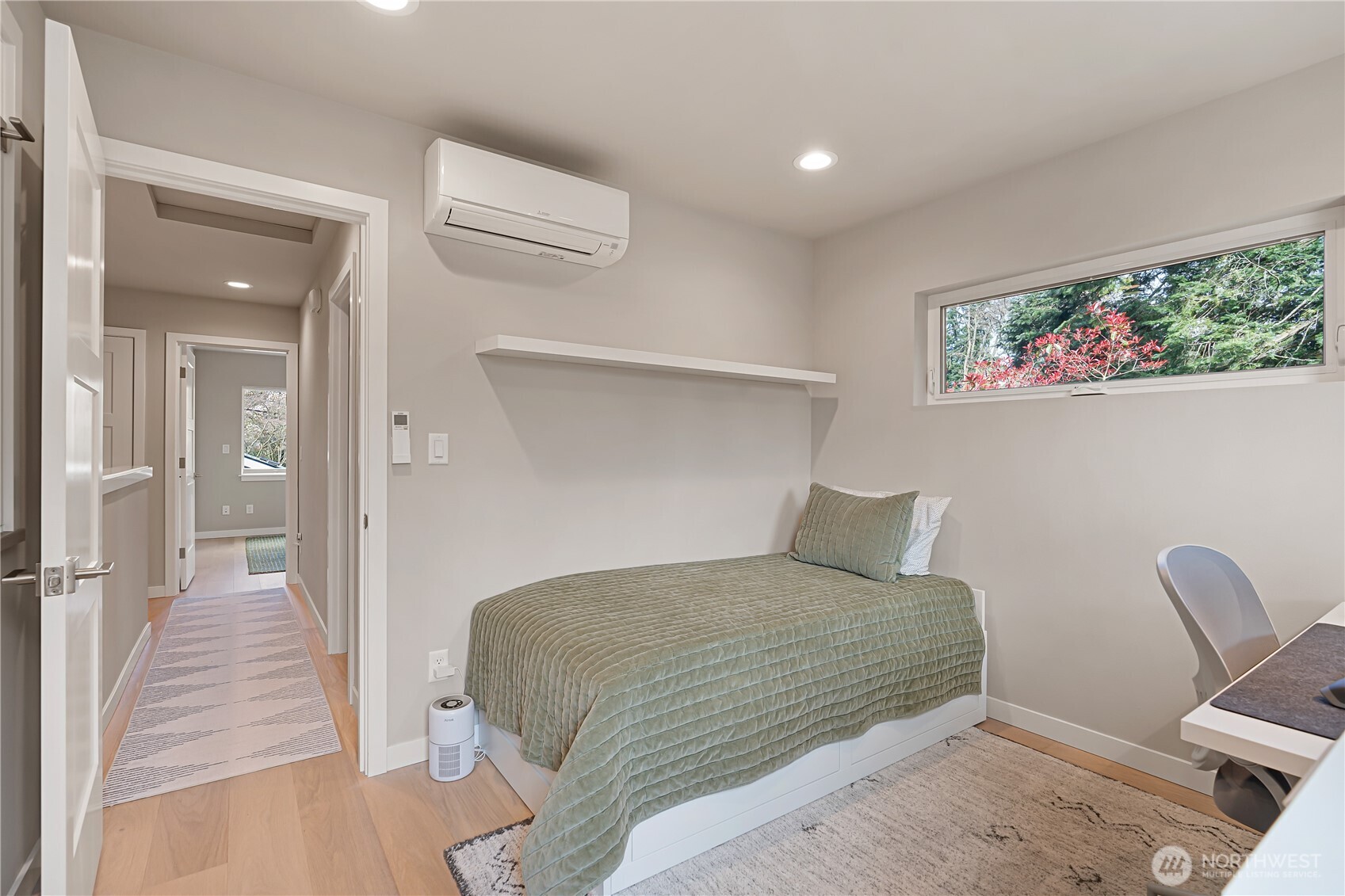 11714 B 26th Avenue NE, Seattle, WA 98125