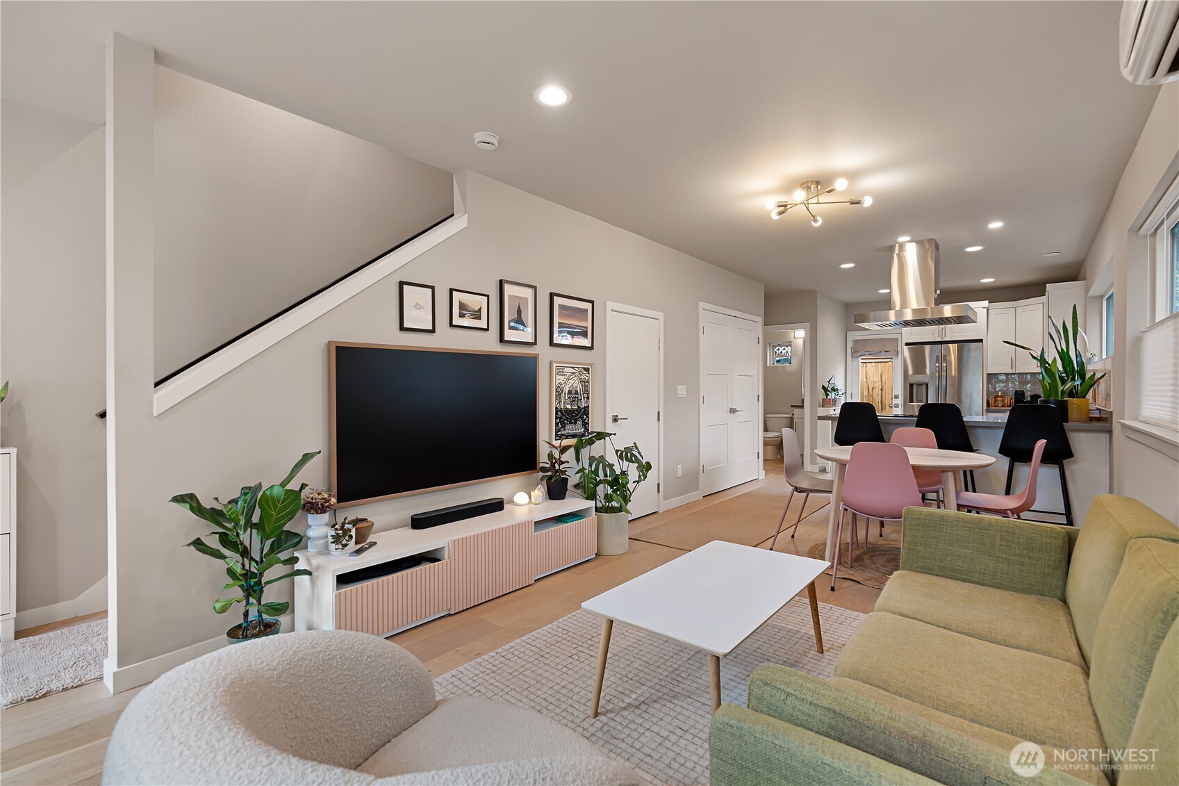 11714 B 26th Avenue NE, Seattle, WA 98125