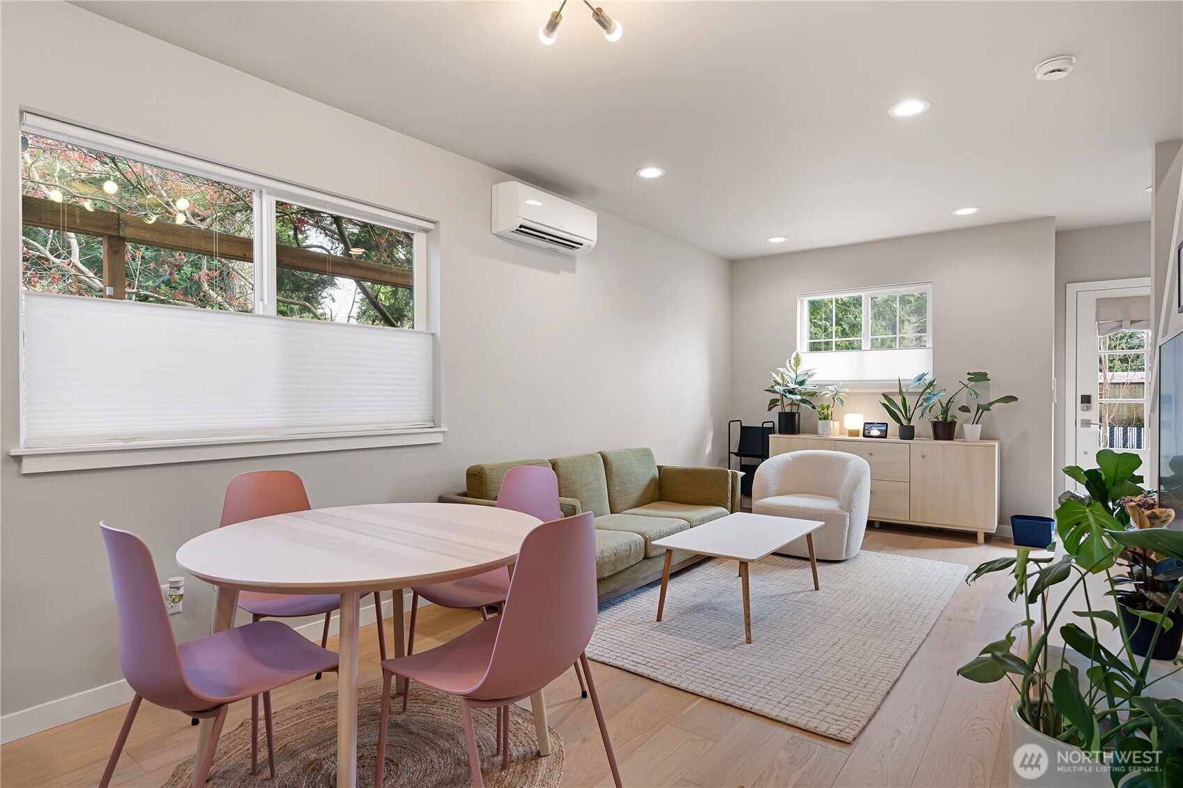 11714 B 26th Avenue NE, Seattle, WA 98125