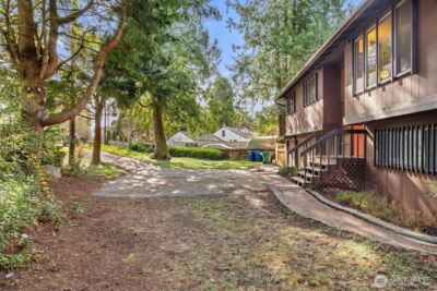 13575 Roosevelt Way N, Seattle, WA 98133 - Photo 5