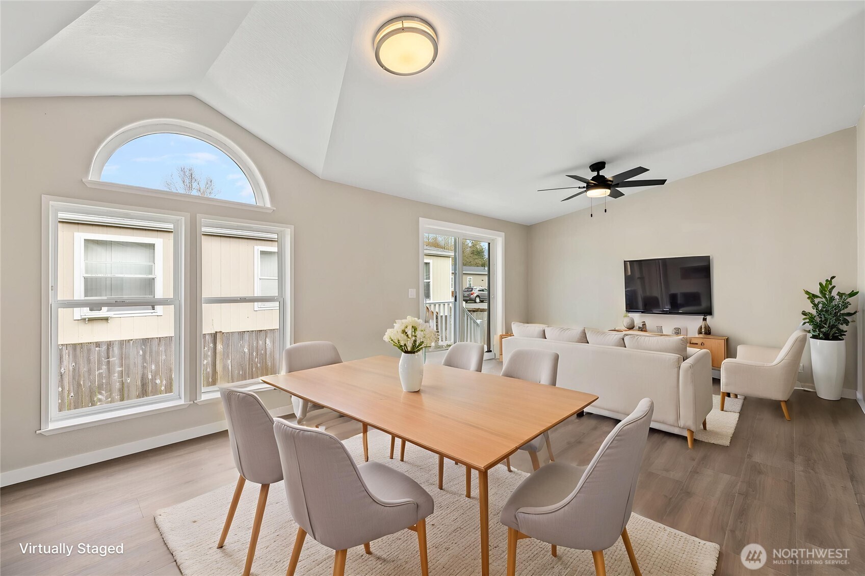 600 N Reed Street #43, Sedro Woolley, WA 98284