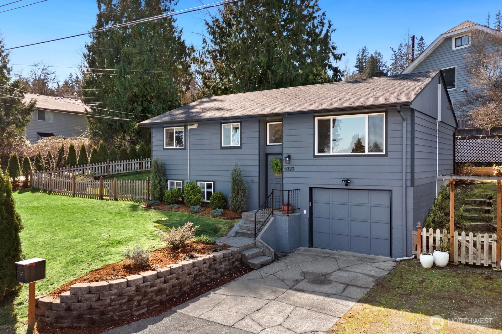 5320 S 4th Avenue , Everett, WA 98203