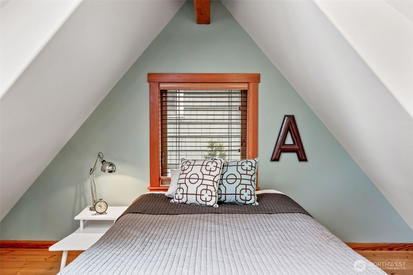 2201 Ebony Street , Port Townsend, WA 98368